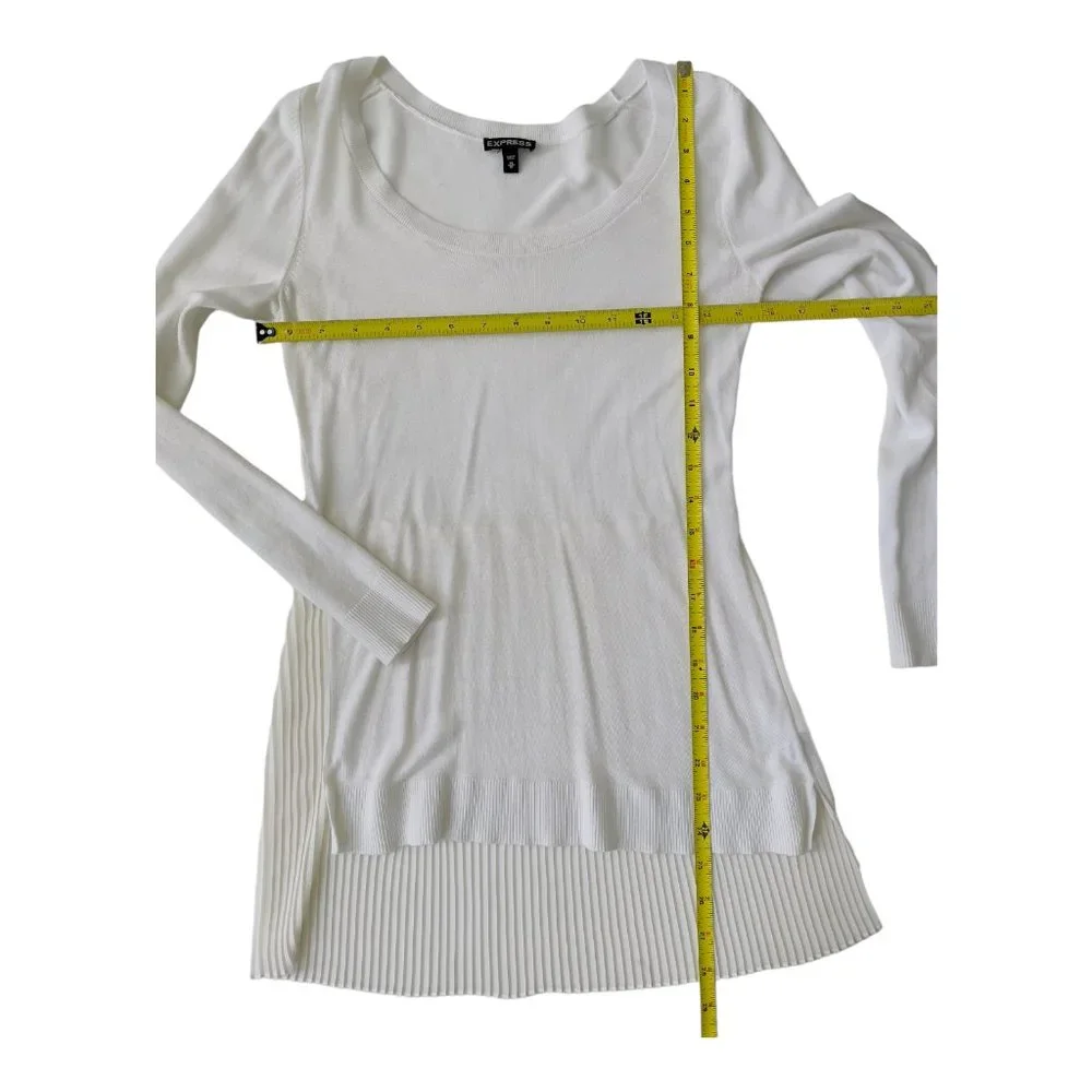 Express Women's White Comfortable and Chic Top Size XS - Picture 3 of 6